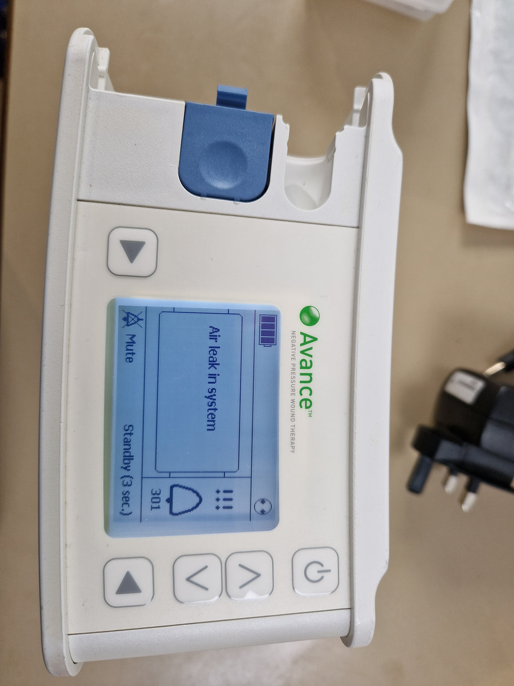 MEDELA Avance Negative Pressure Wound Therapy Pump Machine canister + foam