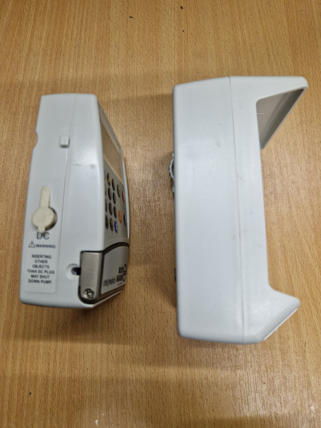 CME BodyGuard 323 Monochrome Display Infusion Pump + Docking Station Charger – Grey