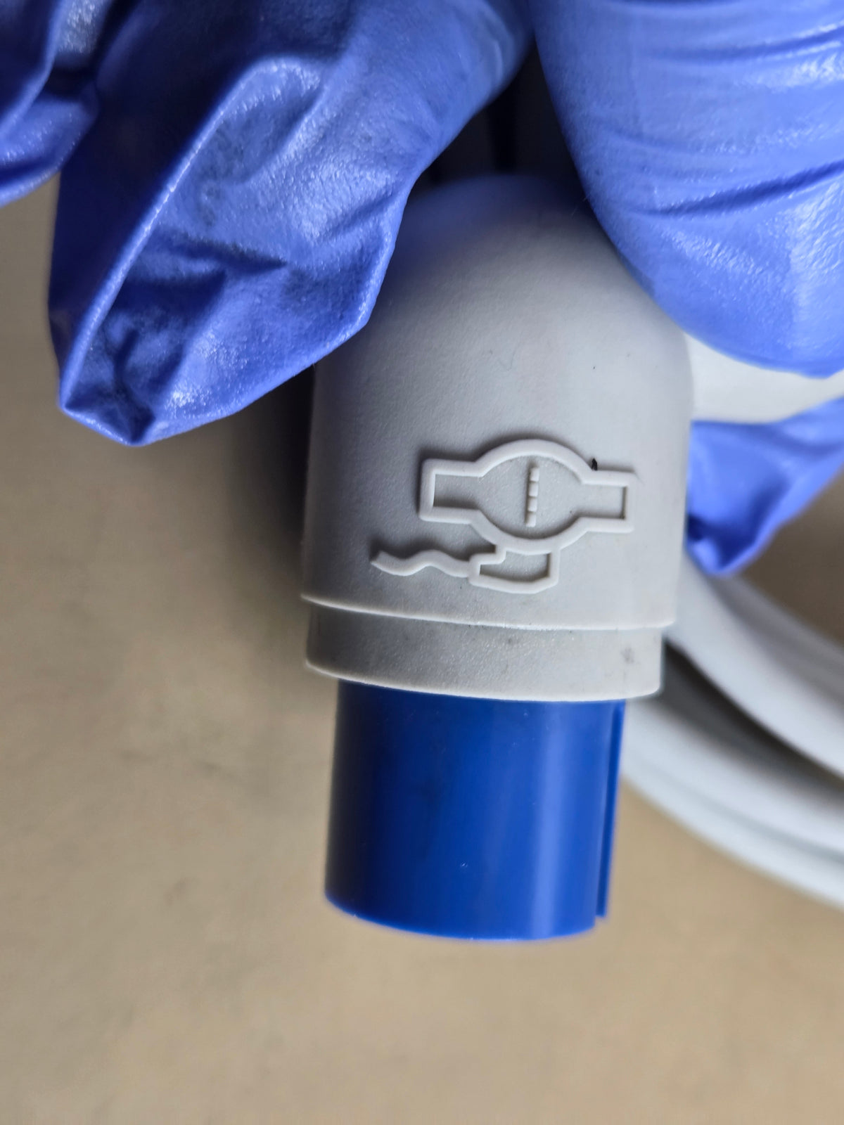 AccuVent cable 8000-000993 → AccuVent flow sensor → BVM / patient airway for zoll x series