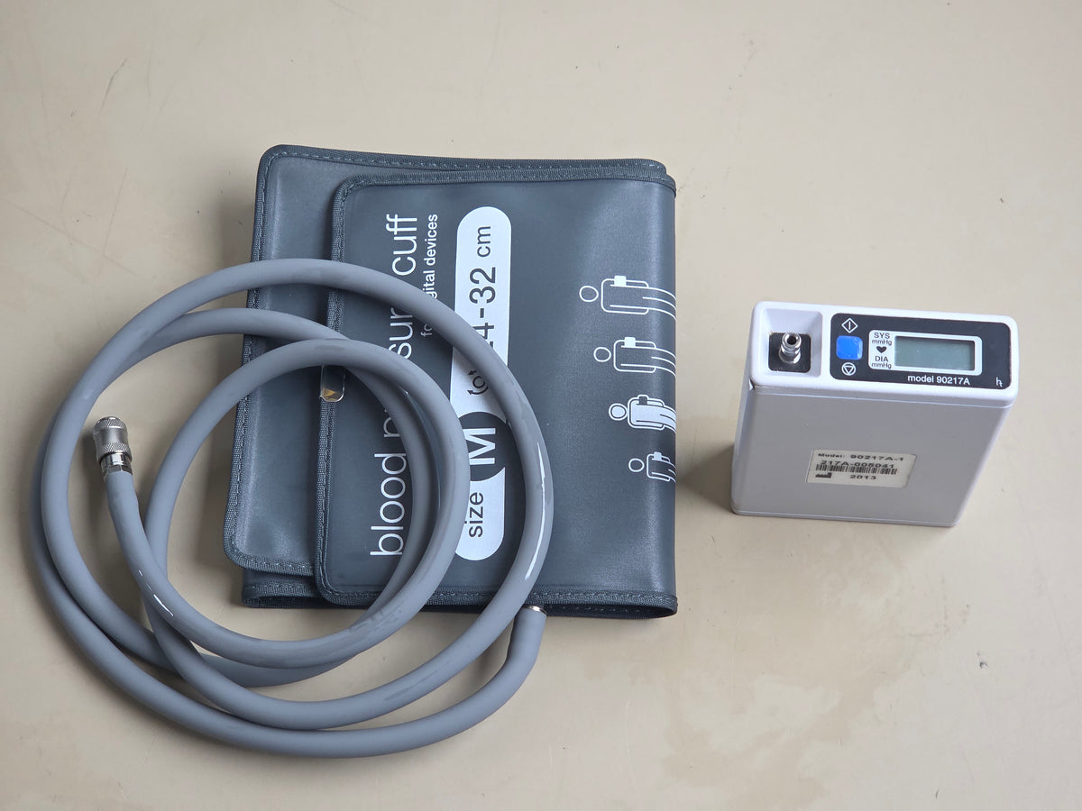spacelabs model 90217A ambulatory BP - ABPM recorder upper arm + cuff - hose