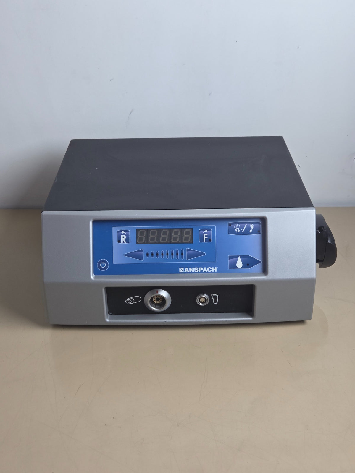 ANSPACH SC3002 console — controls, irrigation pump and identification label