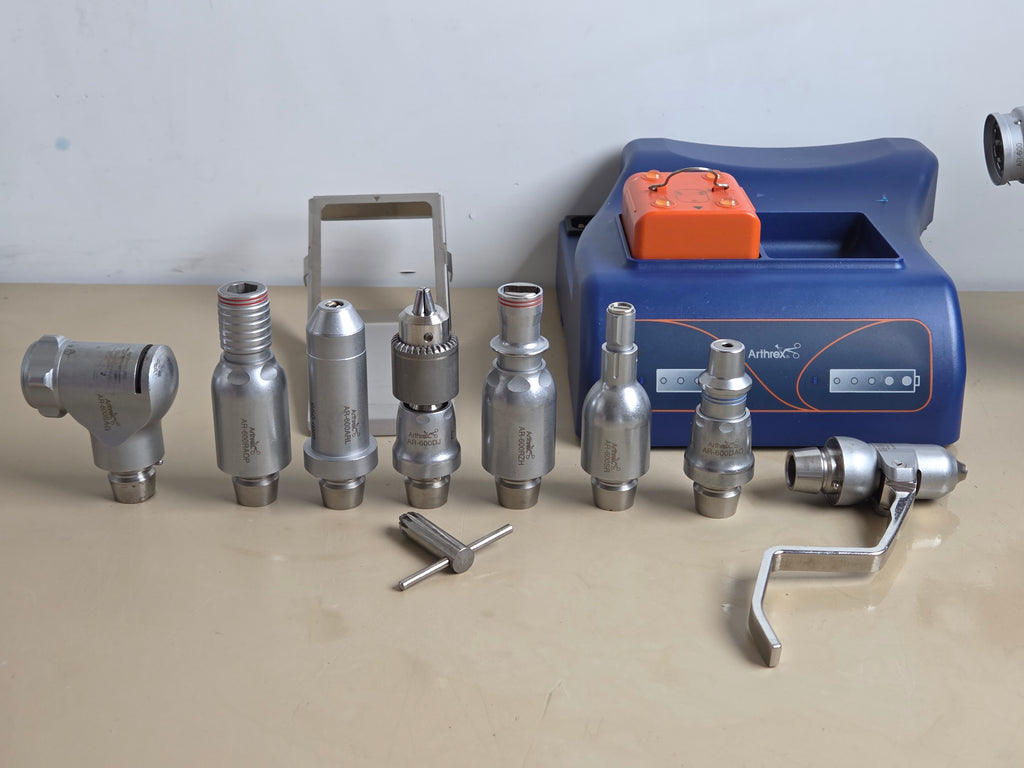 Arthrex Drill Saw Max 600 Power Surgical Drill Handpiece 8 Attachments Charger