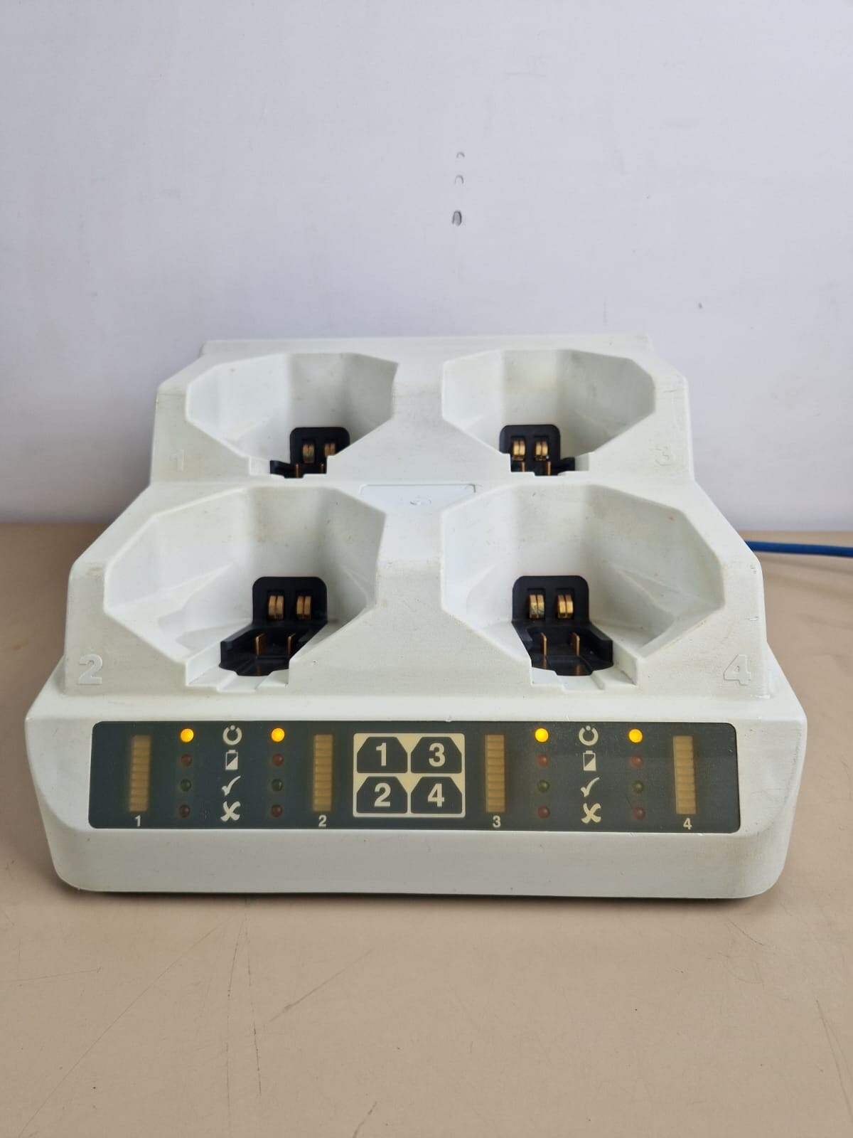 de soutter BC 610 battery charger BC 610 desoutter0
