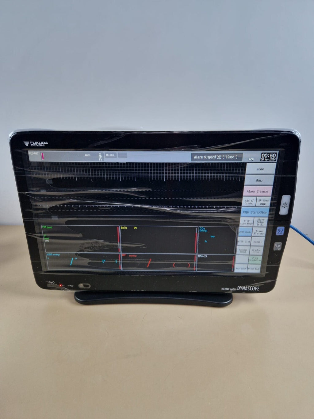 patient monitor fukuda denshi DS 8400 with dynascope DS 8700N + CO2 module0