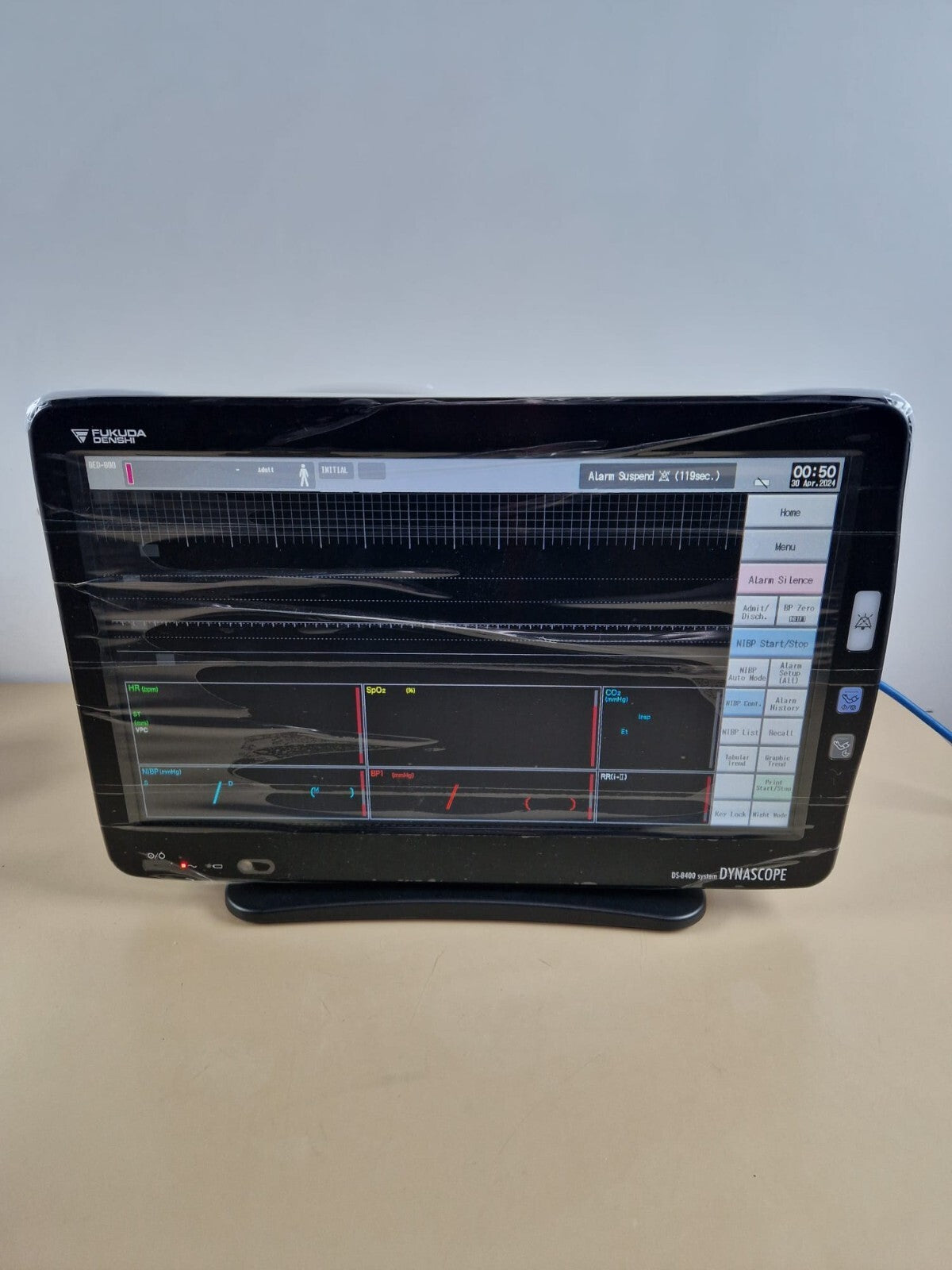 patient monitor fukuda denshi DS 8400 with dynascope DS 8700N + CO2 module0