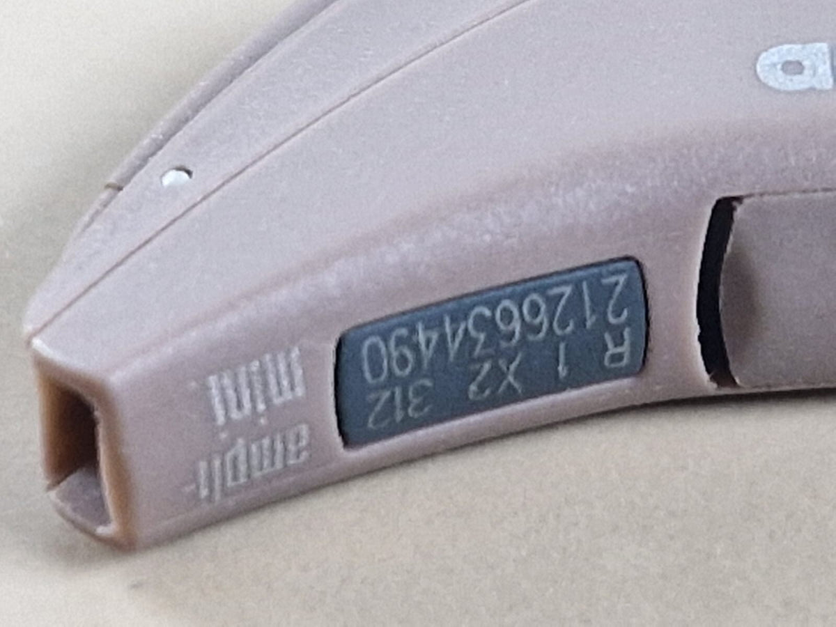 amplifon hearing aid ampli mini model: R1 X2 312 sn: 21266344901