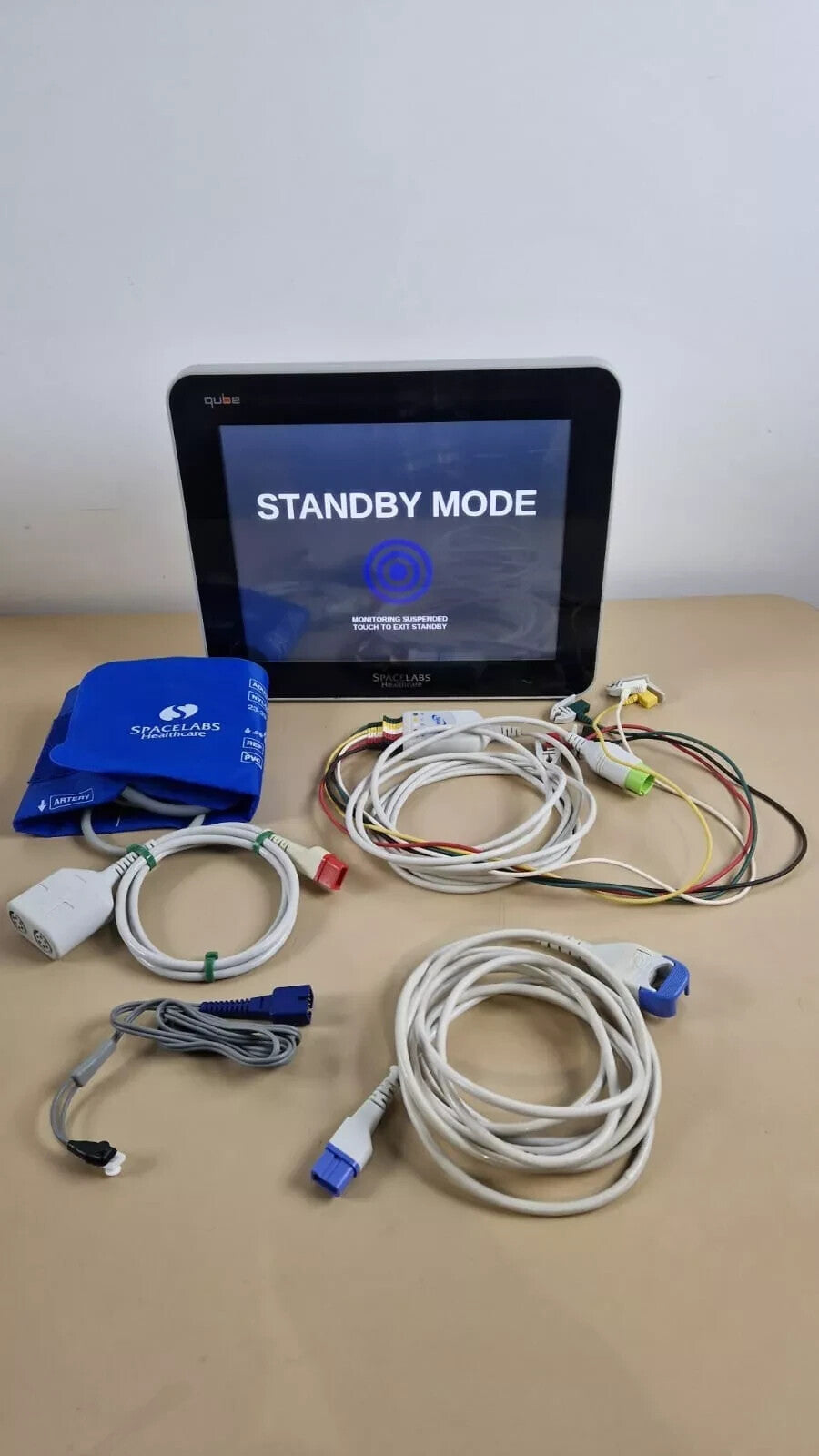 spacelabs qube patient monitor + ECG SpO2 NIBP IBP + CO2 module + power module10