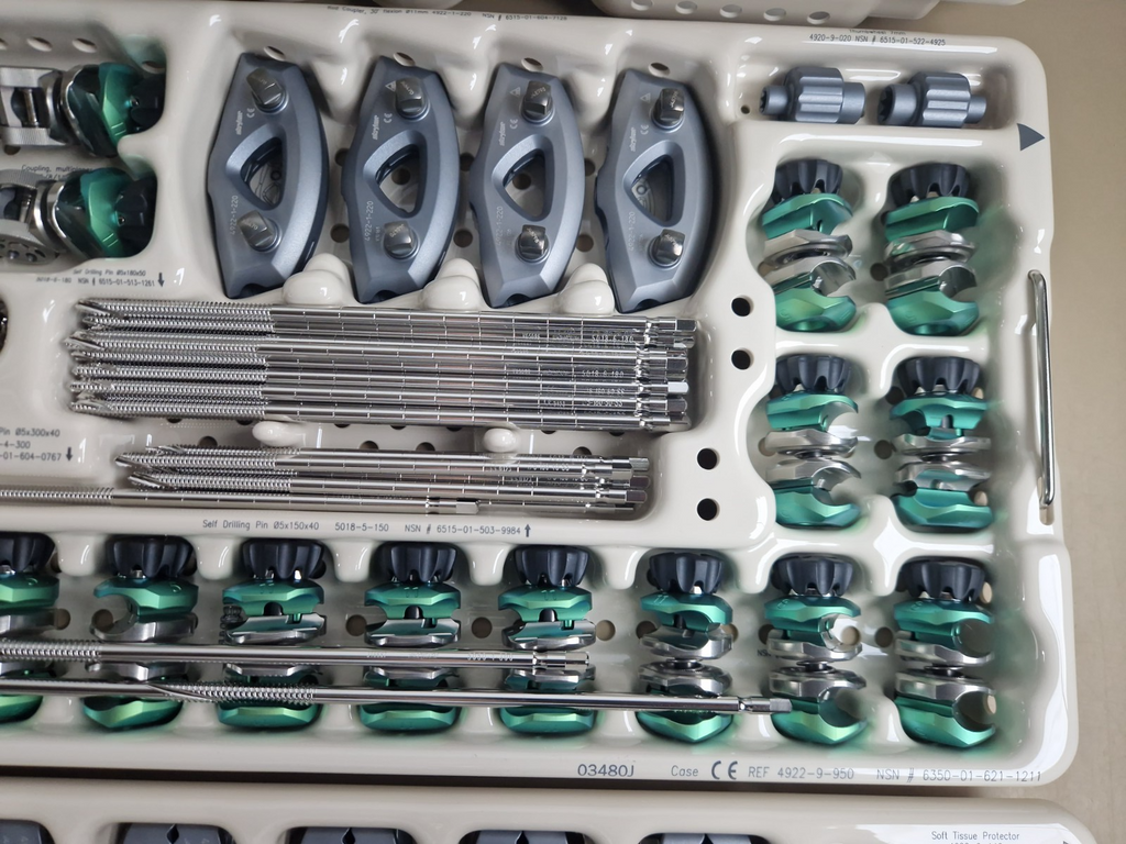 stryker hoffmann 3 external fixation system17