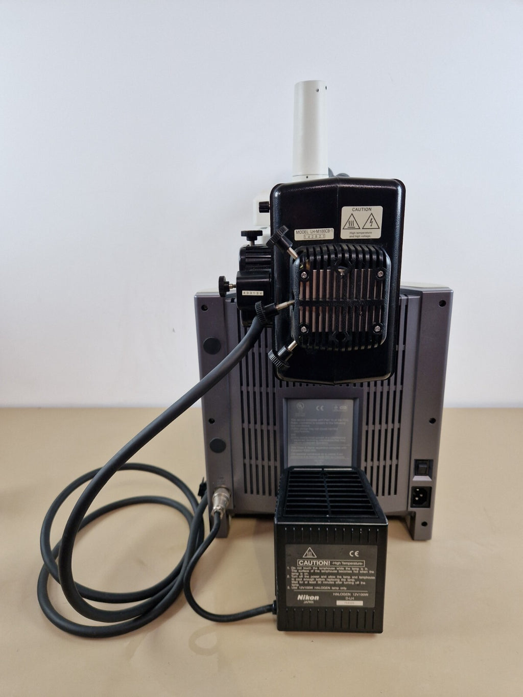 nikon eclipse 80i Epi illumination fluorescen microscope + plan fluor objective3
