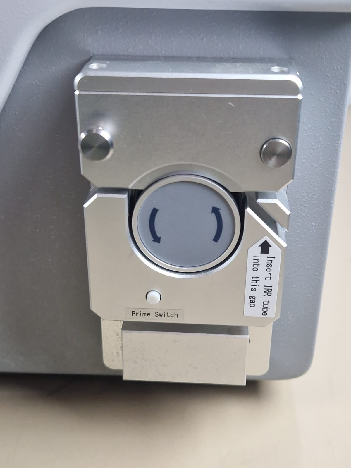 stryker sonopet ultrasonic system with handpiece and footswitch2