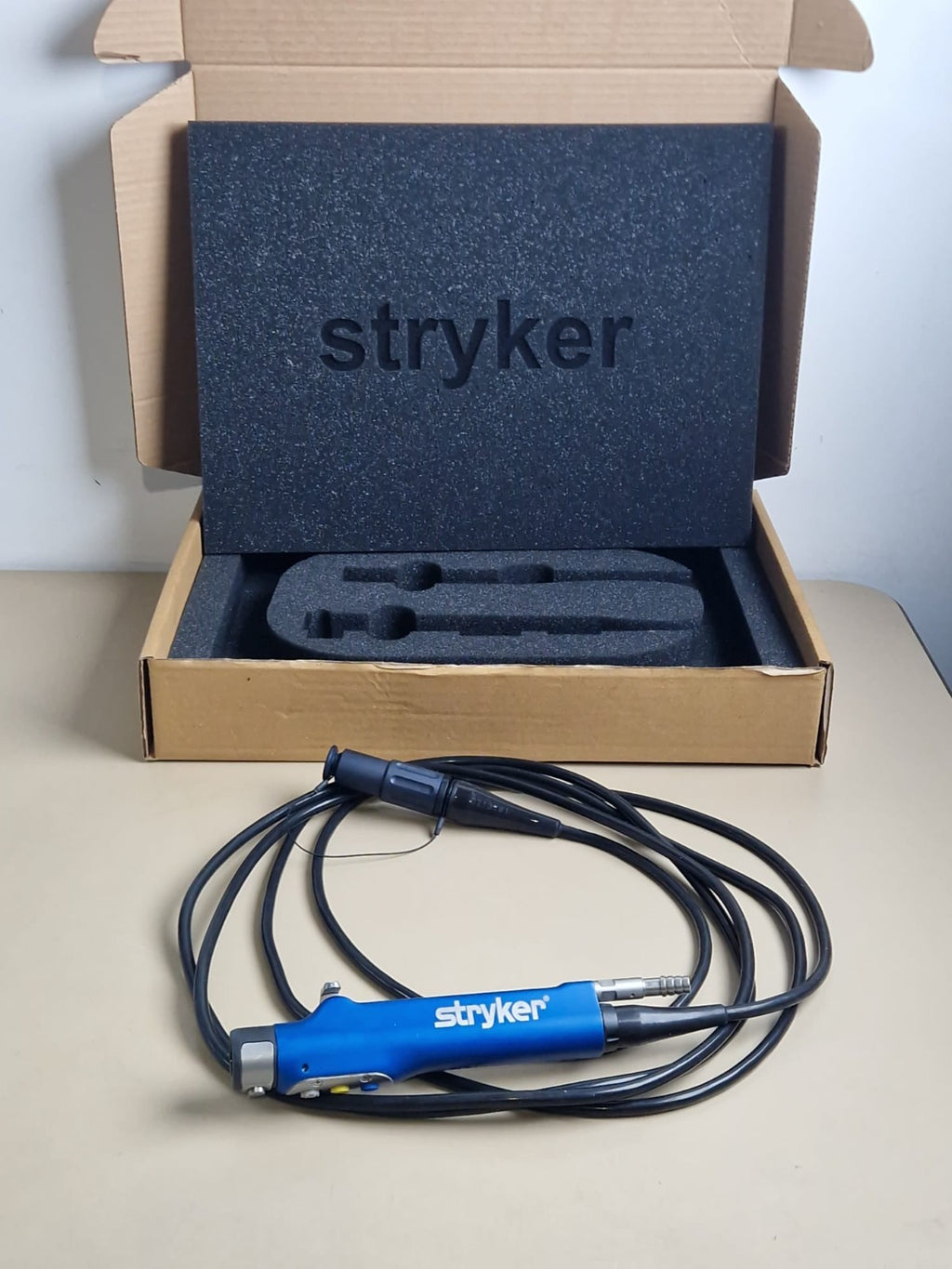 stryker formula 180 shaver handpiece 375708500 hand motor1