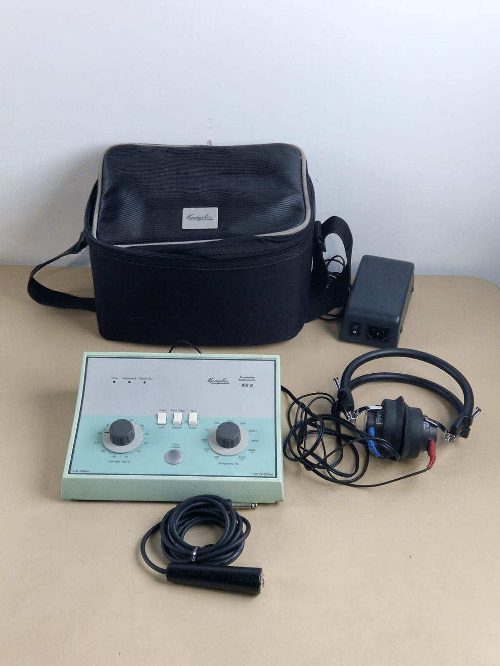 kamplex KS8 portable hearing aid analyzer tester headphone and controller17