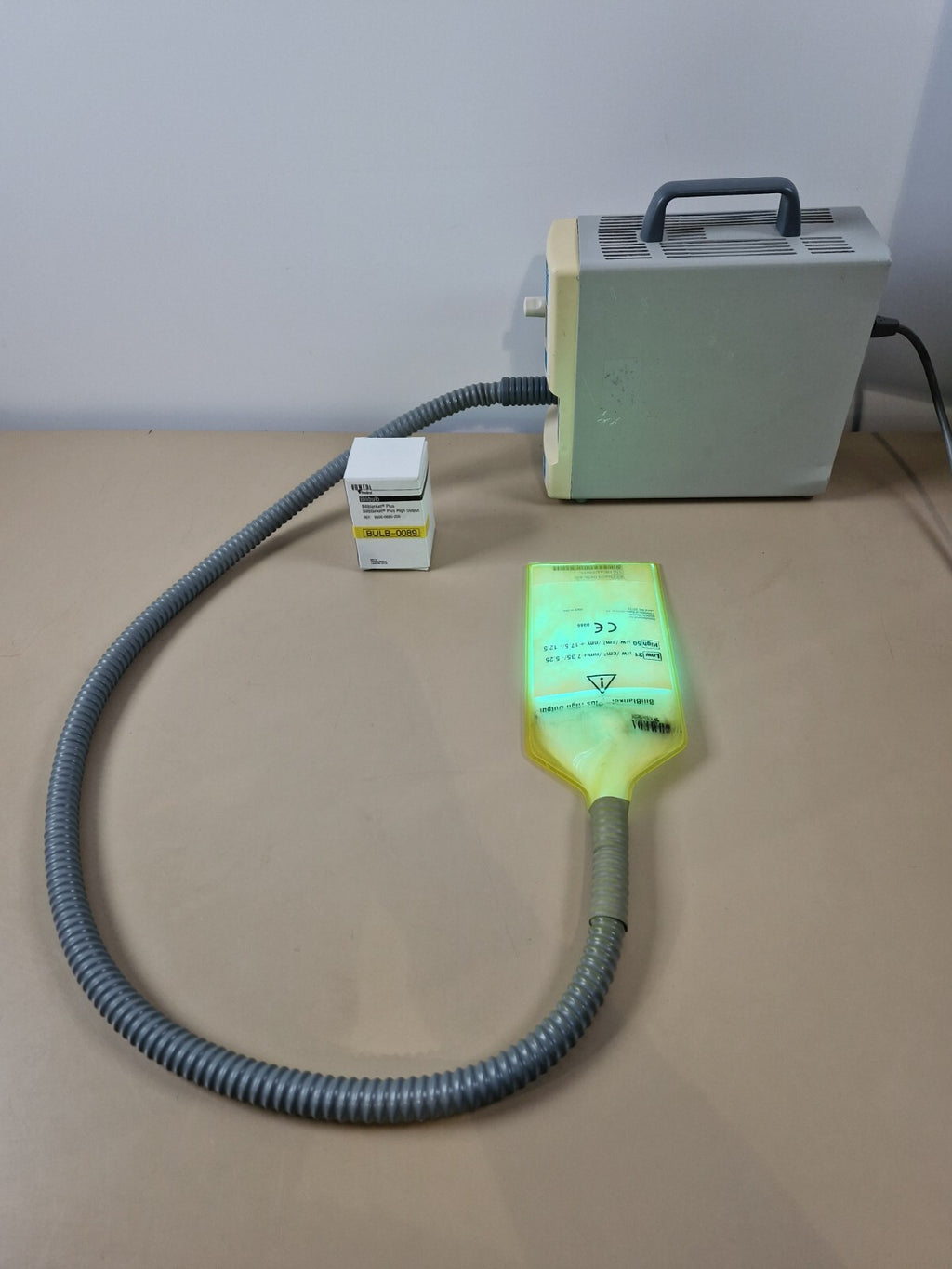 Ohmeda  Biliblanket plus Blue phototherapy system with Brand New bulb7