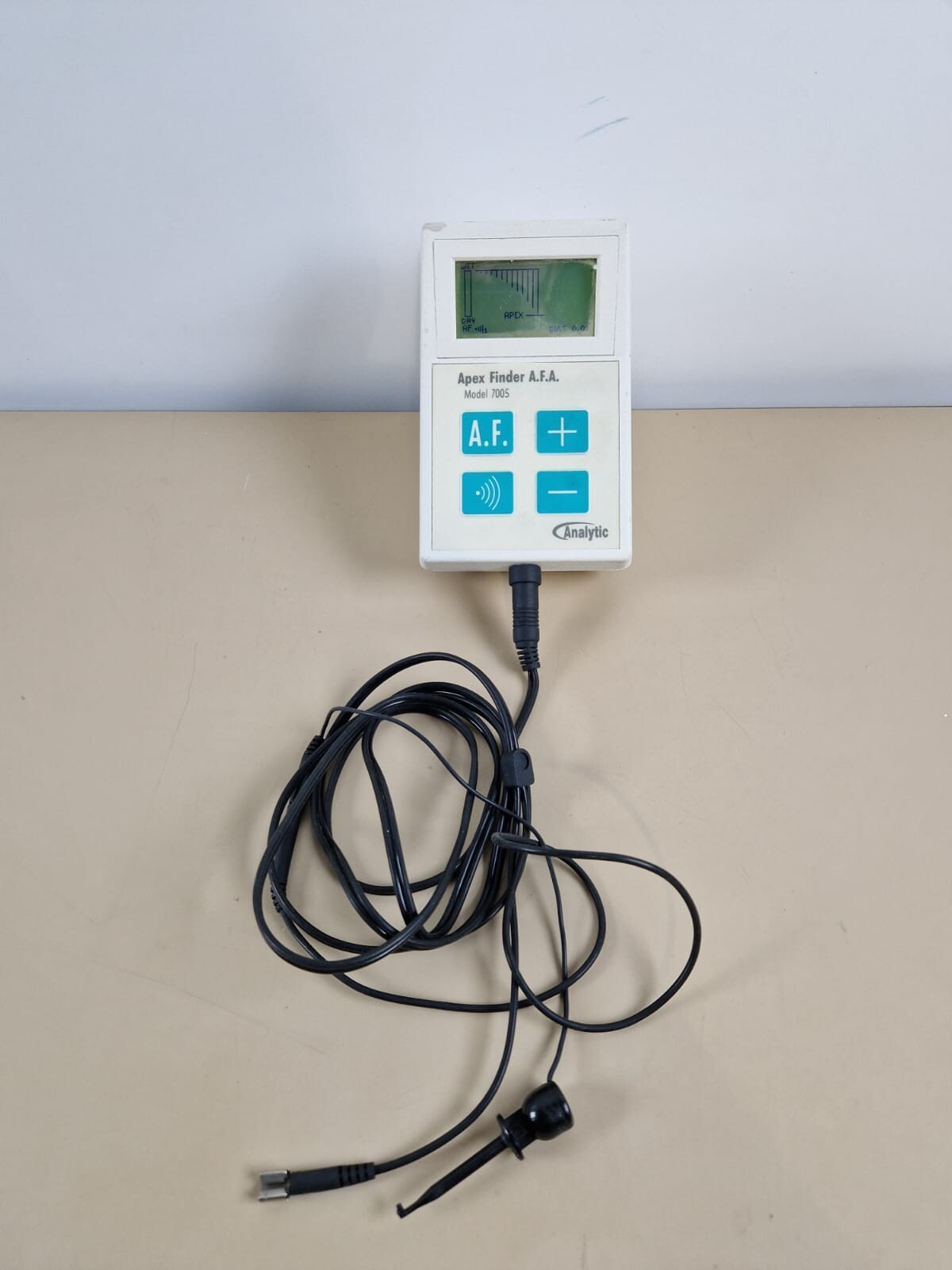 dental apex finder  a.f.a model 7005 with probe and cable1
