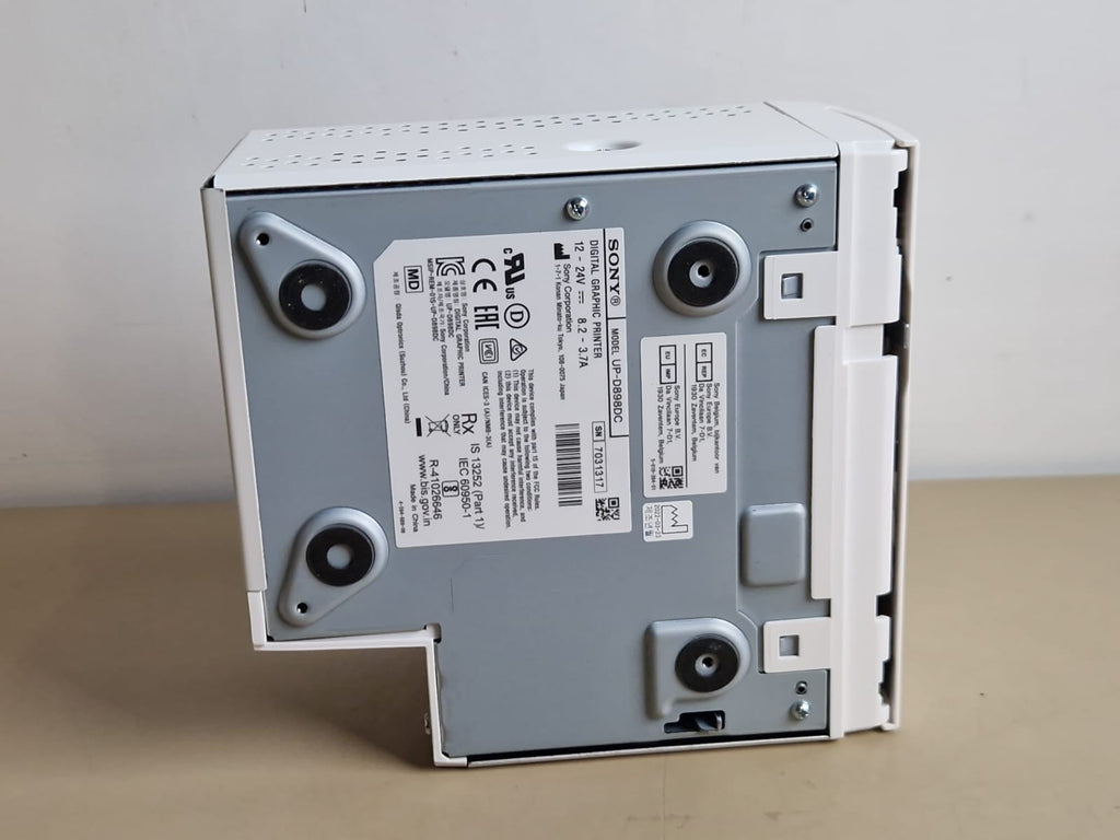GE logiq ultrasound onboard Sony video printer UP D898DC + cable PN 57580587