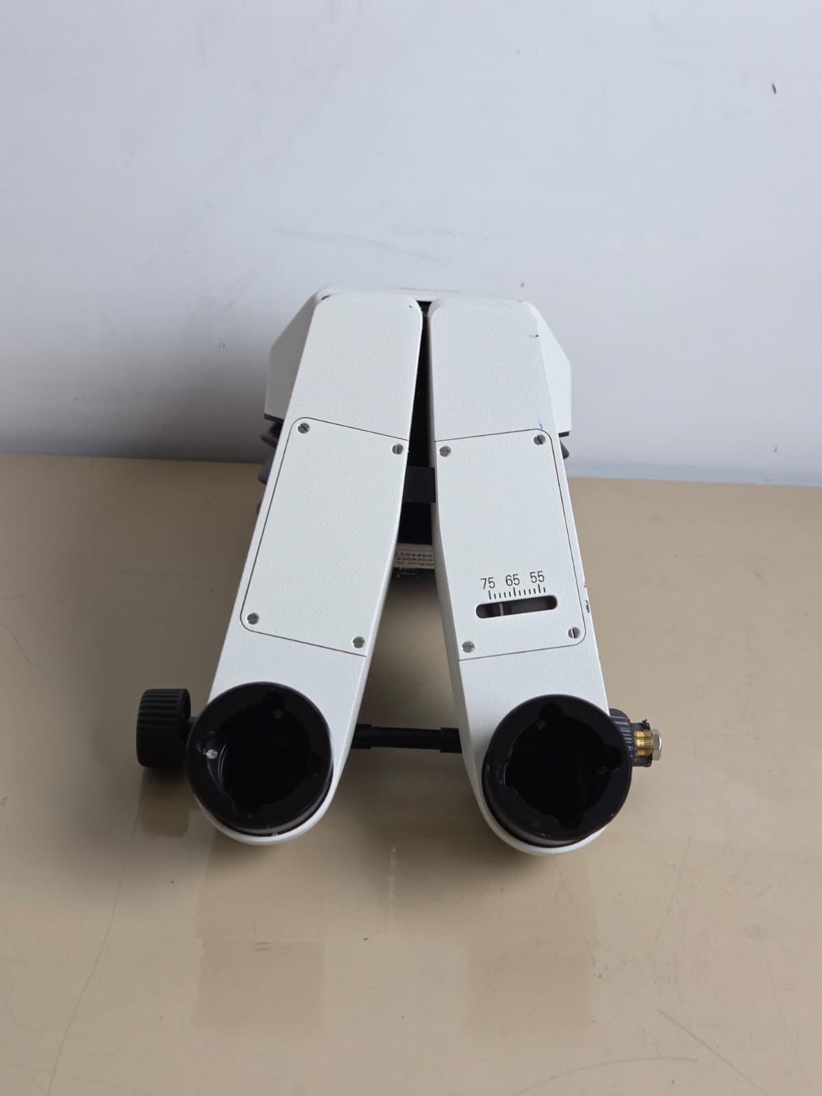 leica ref 10448547 surgical microscope binocular head with 2 eyepiece 10464852