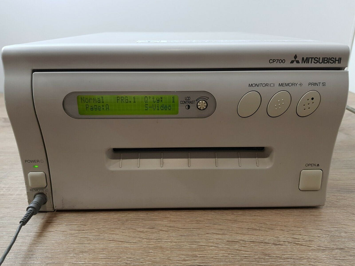 mitsubishi CP700E video color RGB SYNC printer + remote controller + spare paper1