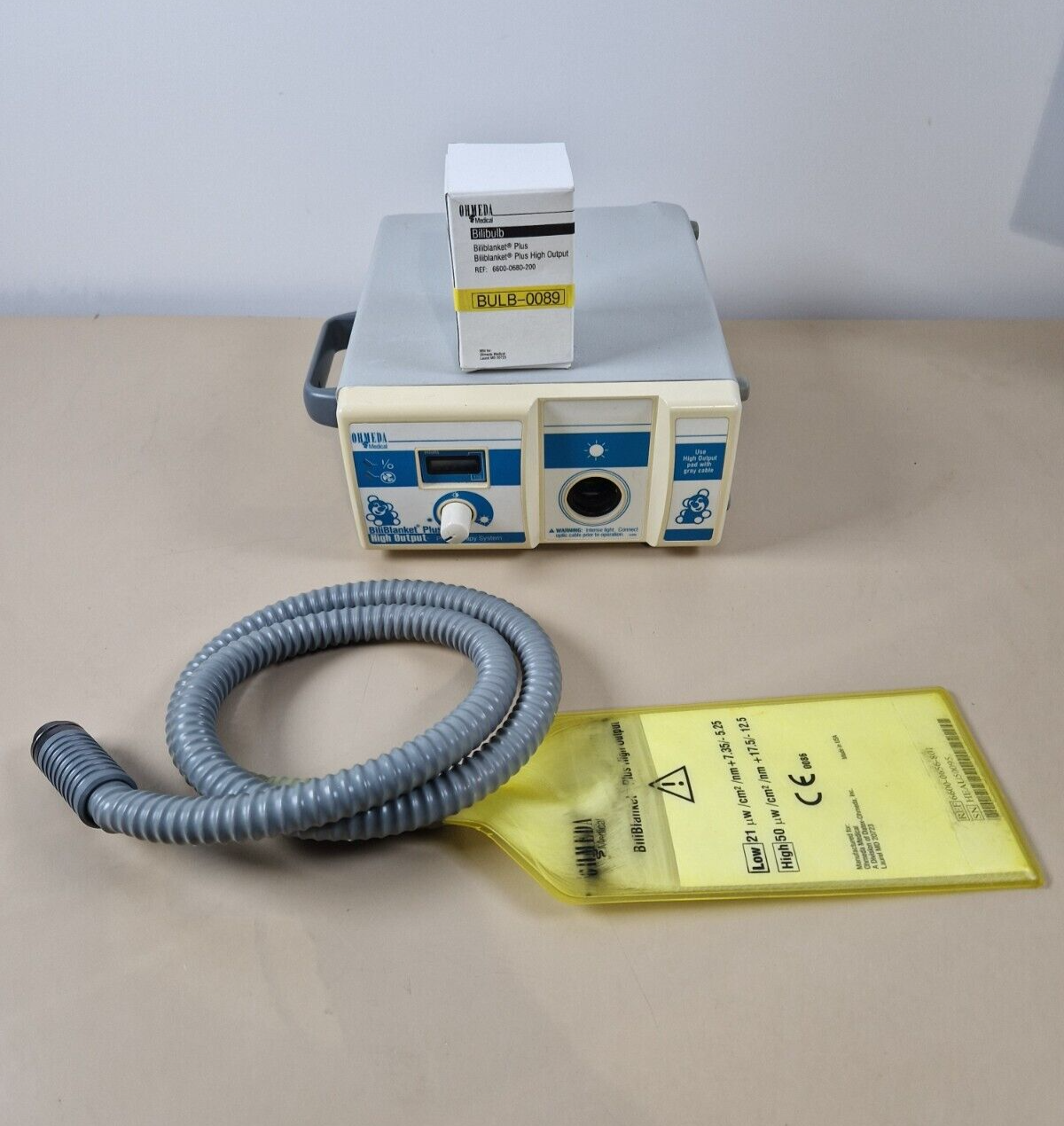 Ohmeda  Biliblanket plus Blue phototherapy system with Brand New bulb0