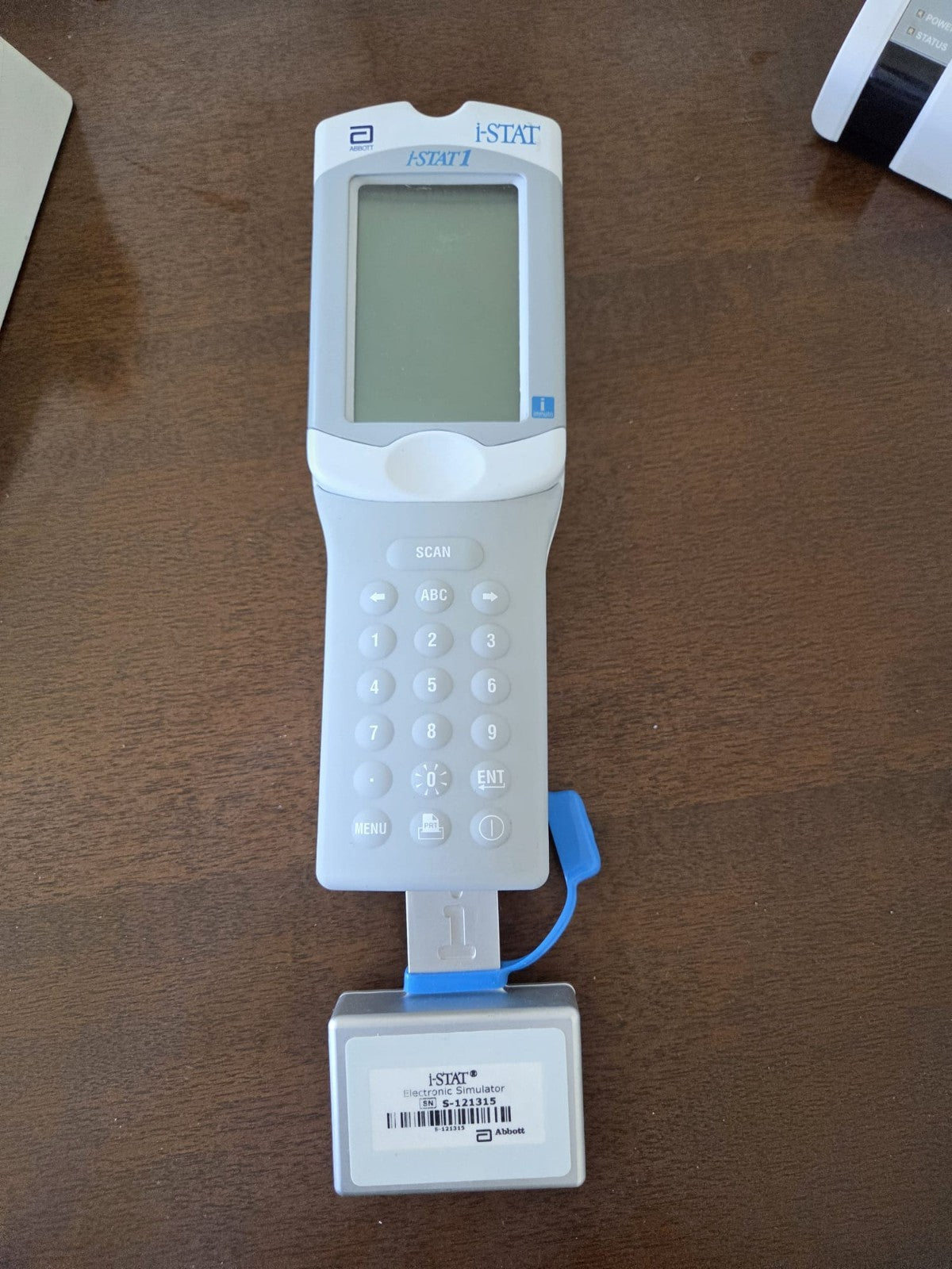 Abbott i STAT 1 Analyser Model 300 with printer and simulator istat + BN battery19