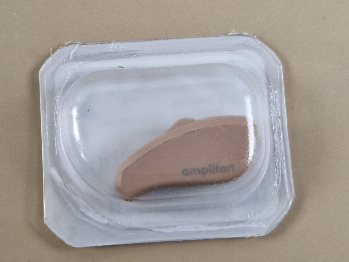 amplifon hearing aid ampli energy model: R4 XQ R SN: 2119260 rev B1