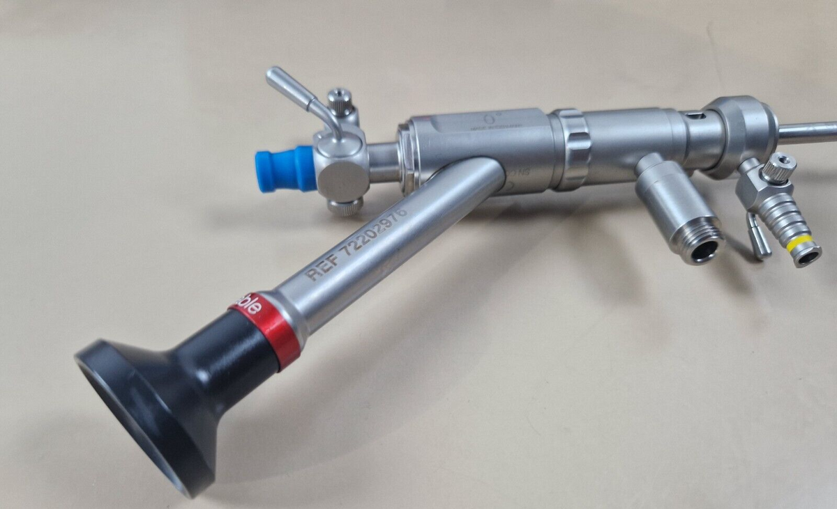 smith nephew truclear morcellator system   dyonics footswitch   0 degree scope7