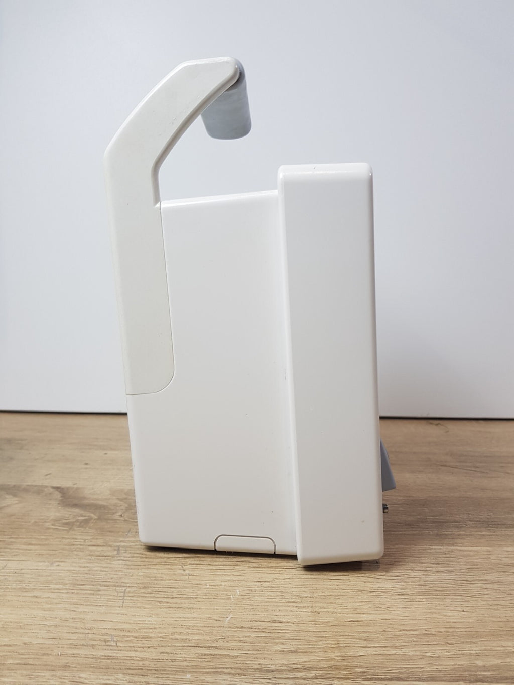 datascope due nibp and Spo2 patient monitor with cuff and hose8