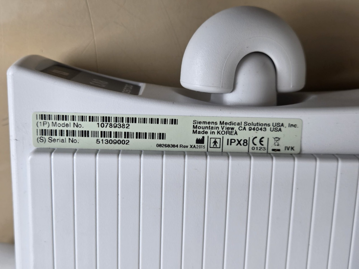 siemens acuson ref:  10789382 8V3 ultrasound probe transducer 2.5–8.0 MHz range2