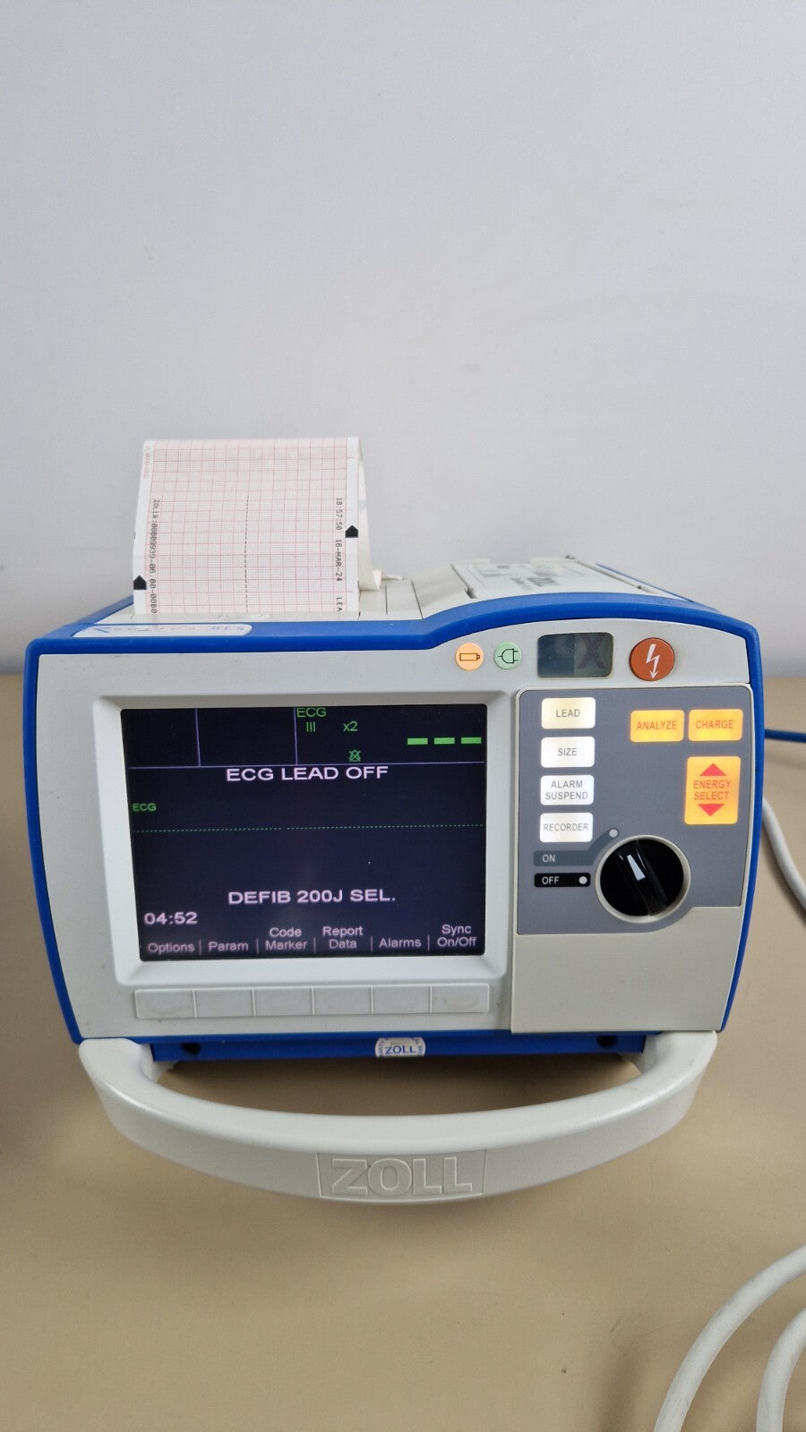 4x Zoll R Series BLS monitor ECG with printer, therapy cable and NO battery7