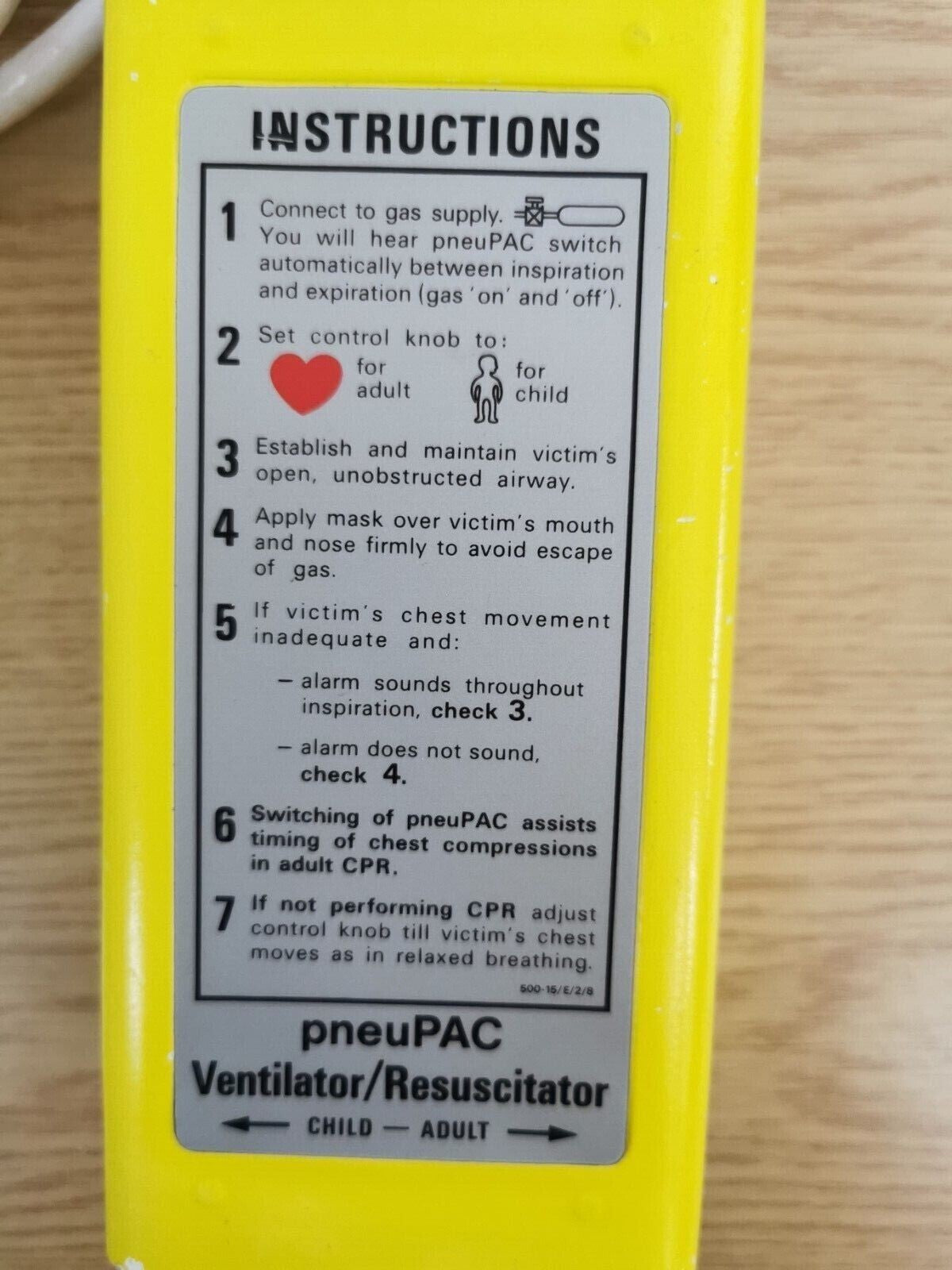pneupac volumetric transport ventilator model 2-R child adult with air hose1