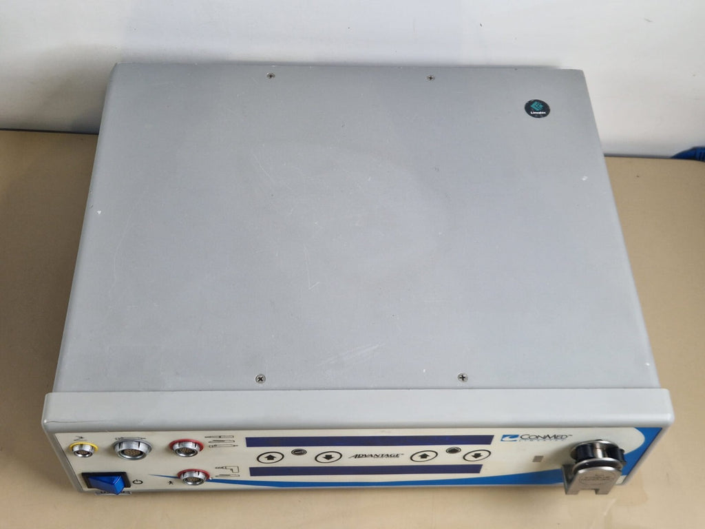 conmed linvatec D3000 advantage system with shaver handpiece D9824 + controller13