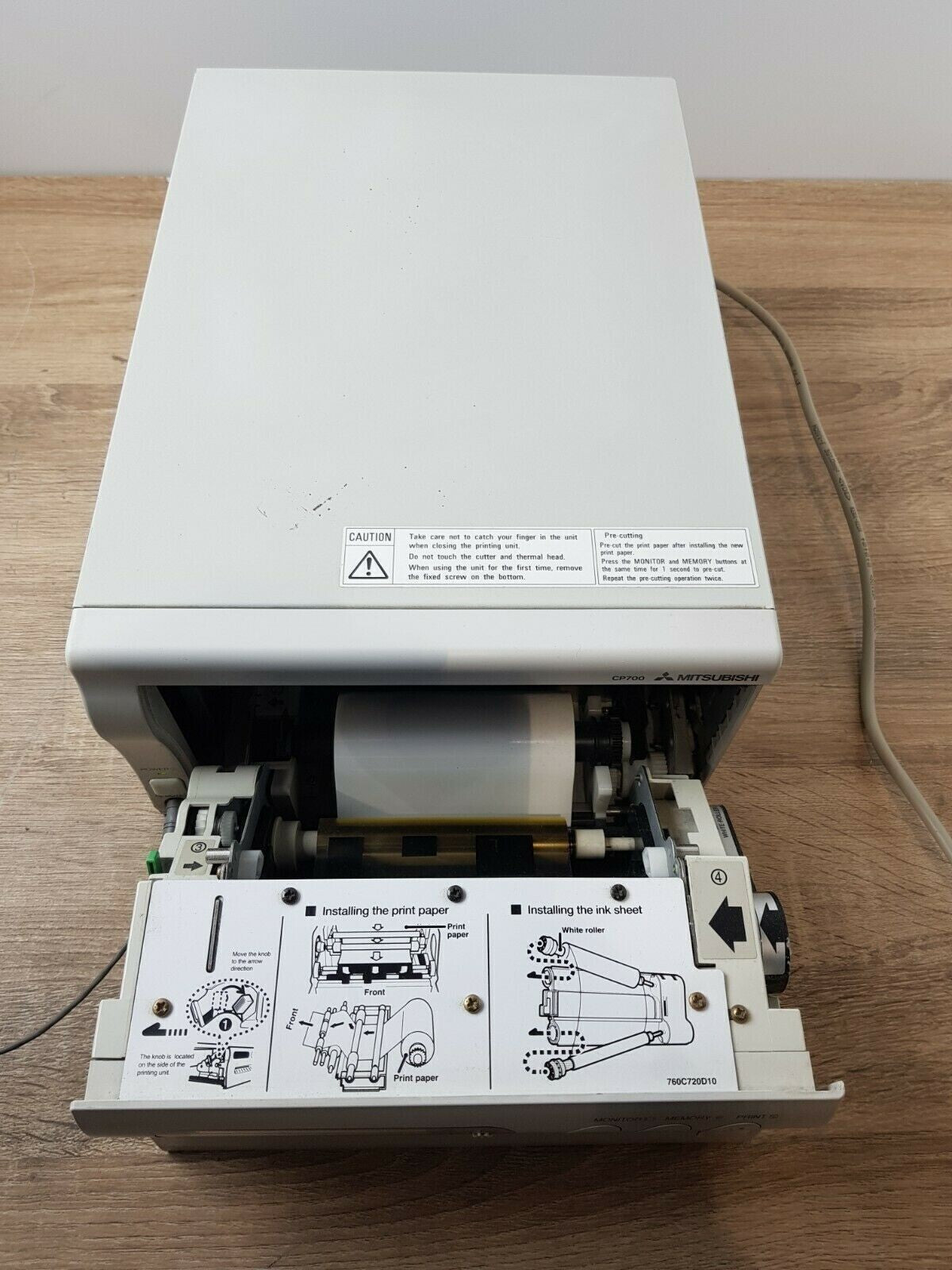 mitsubishi CP700E video color RGB SYNC printer + remote controller + spare paper5