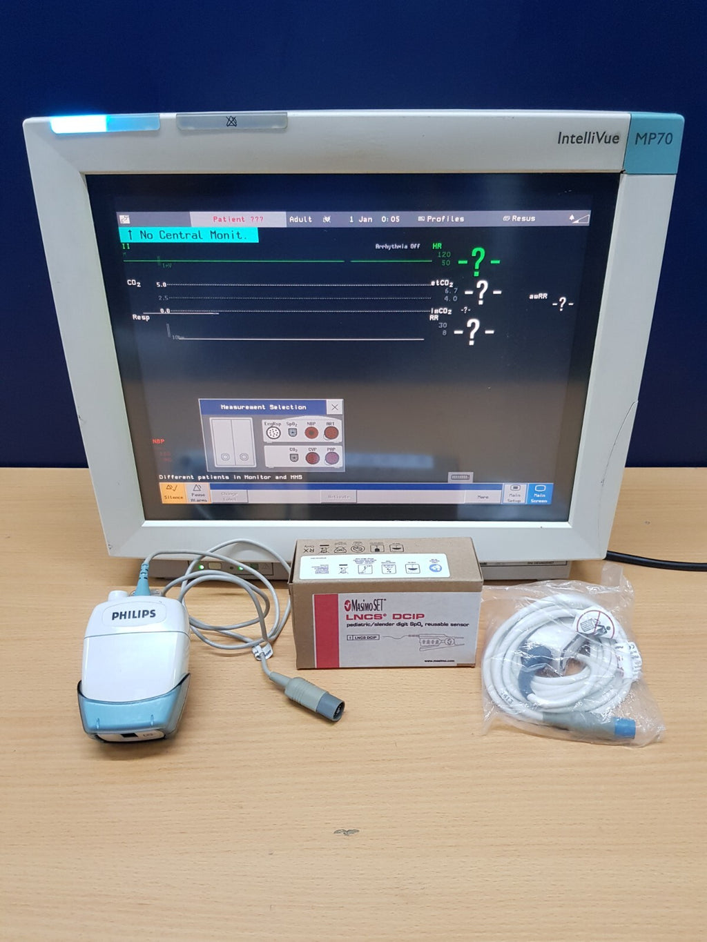 Philips MP70 Patient Monitor M3001A and CO2 GAS module ECG SpO2 NIBP IBP10