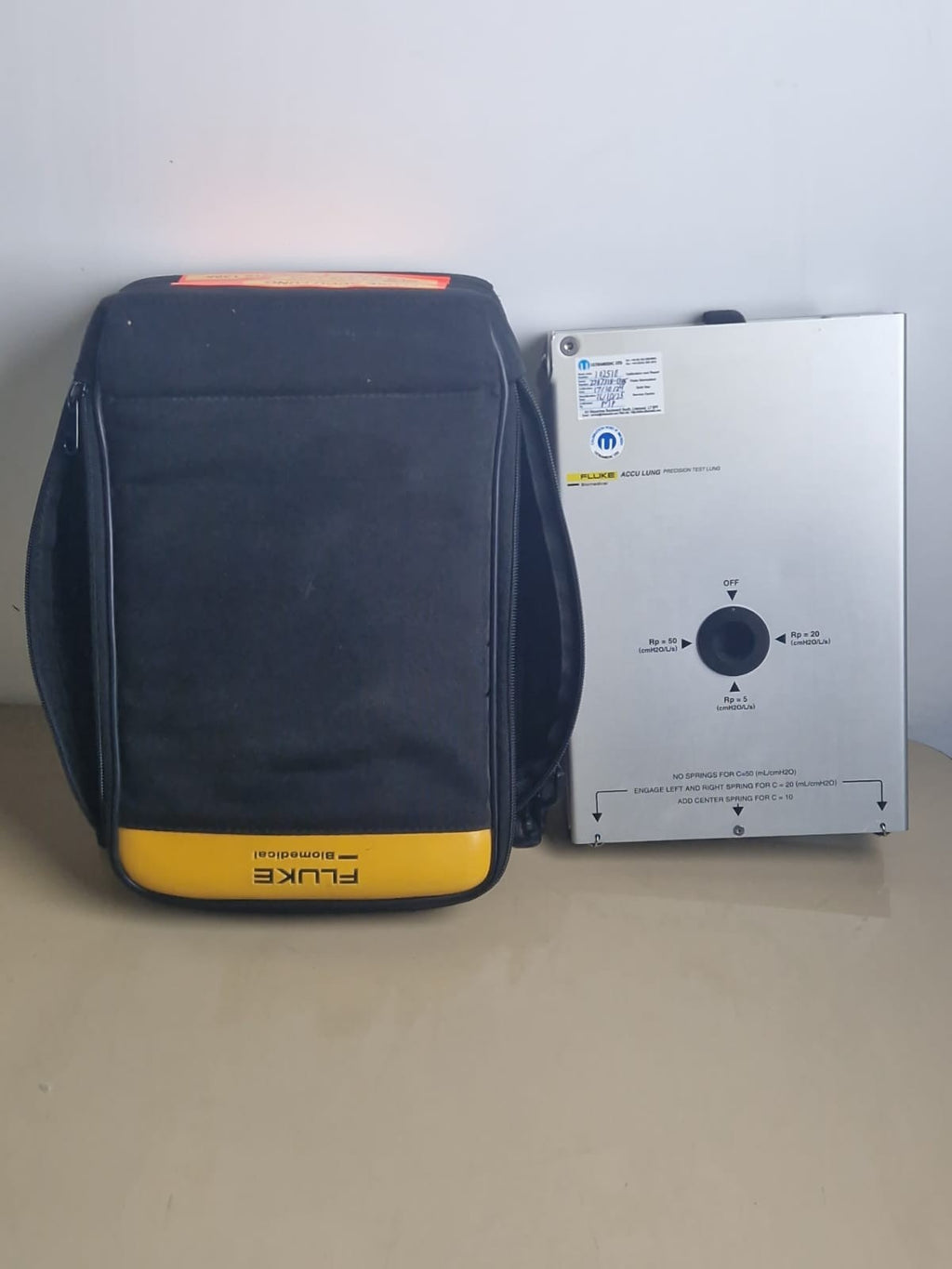 fluke accu lung precision test lung portable appliance calibrator tester7