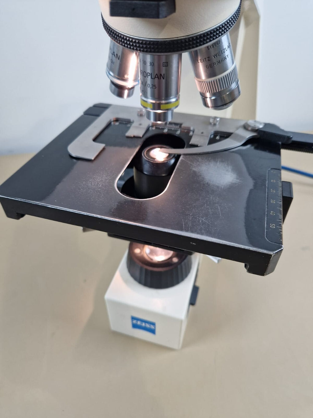 microscope zeiss axiolab E re with 4 objective achroplan5