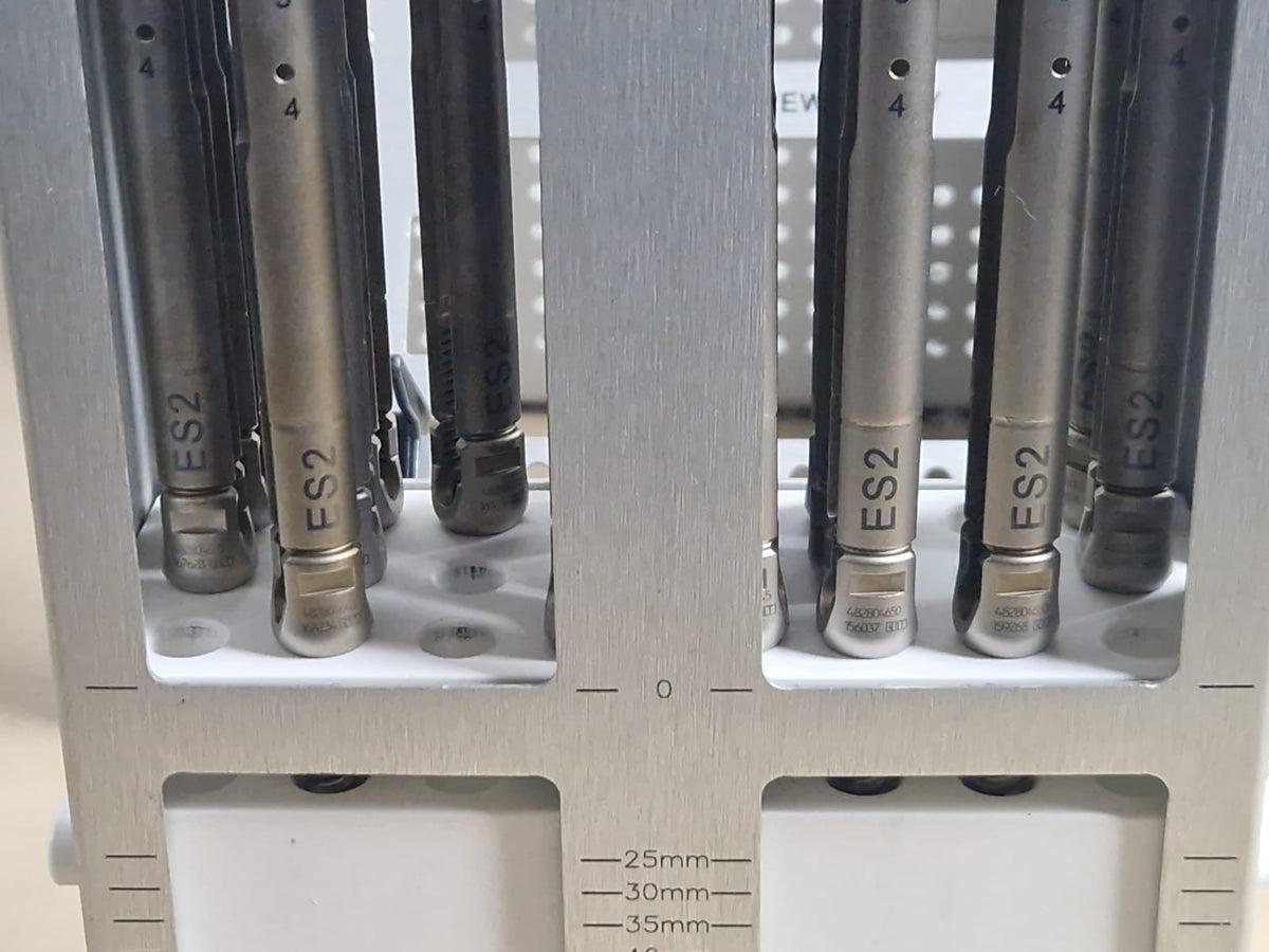stryker ES2 Cannulated Screw 40 piece12