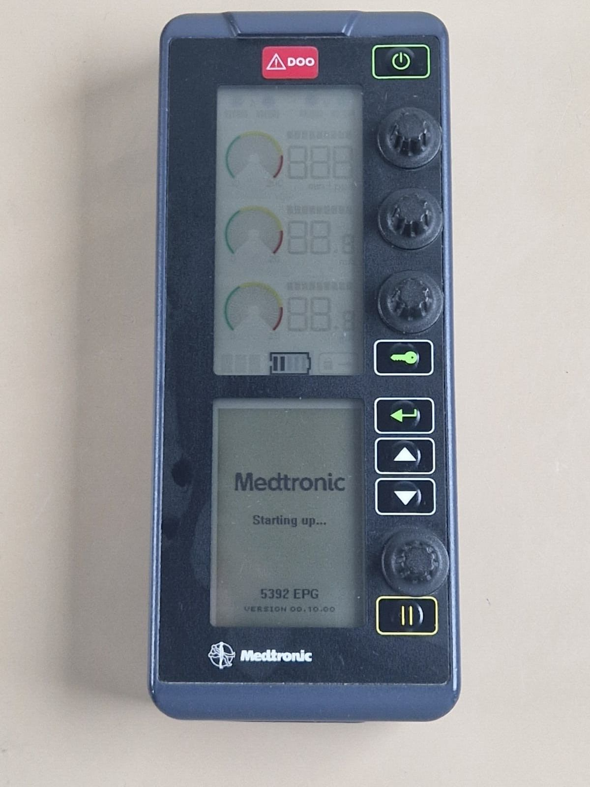 medtronic 5392 EPG dual chamber battery operated module with cables1