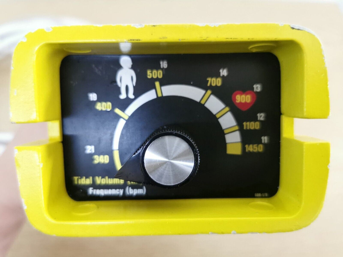 pneupac volumetric transport ventilator model 2-R child adult with air hose2