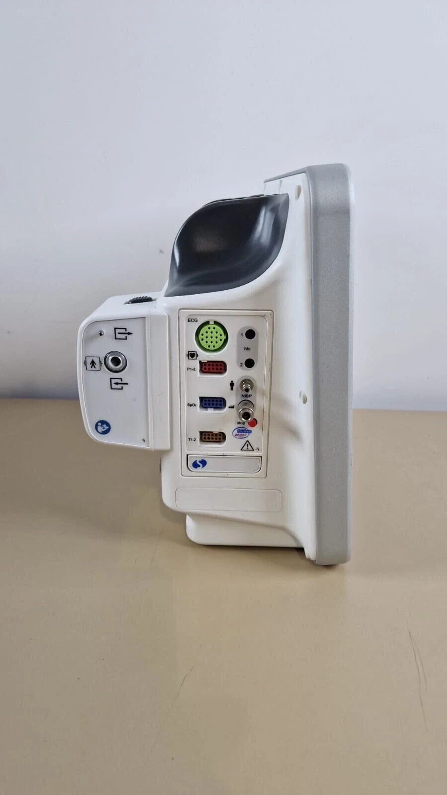 spacelabs qube patient monitor + ECG SpO2 NIBP IBP + CO2 module + power module9