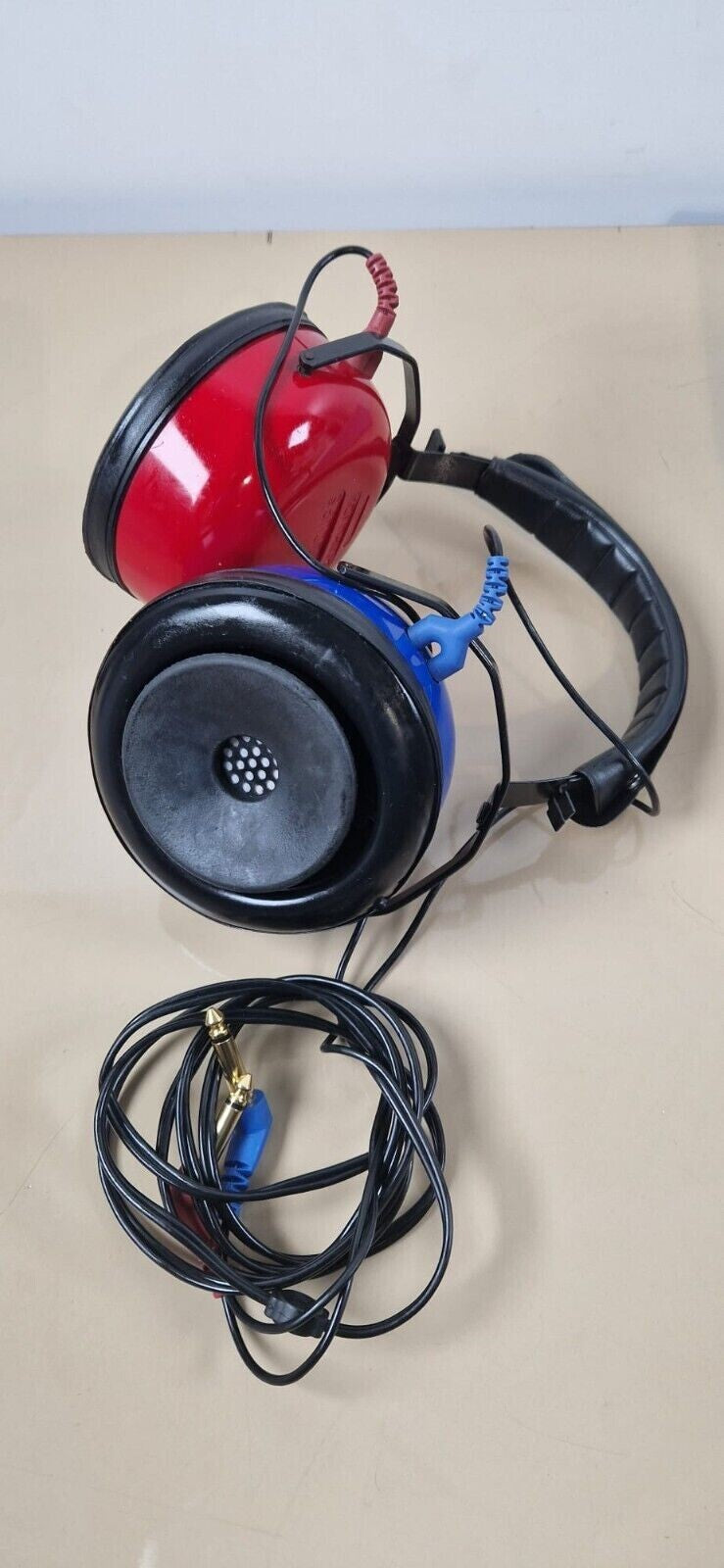 amplivox CA850 series 3 hearing tester audiometer headphone + patient responder15