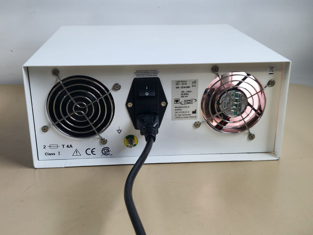 sopro 218 xenon 180W light source with olympus cable guide     4min bulb usage6