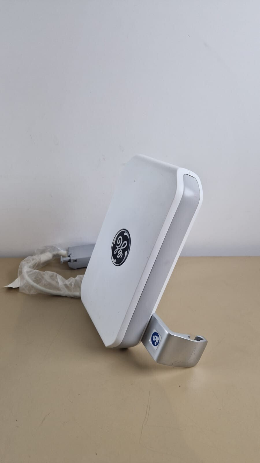 ge venue ultrasound 3 probe port box bay docking station ref: 54404232