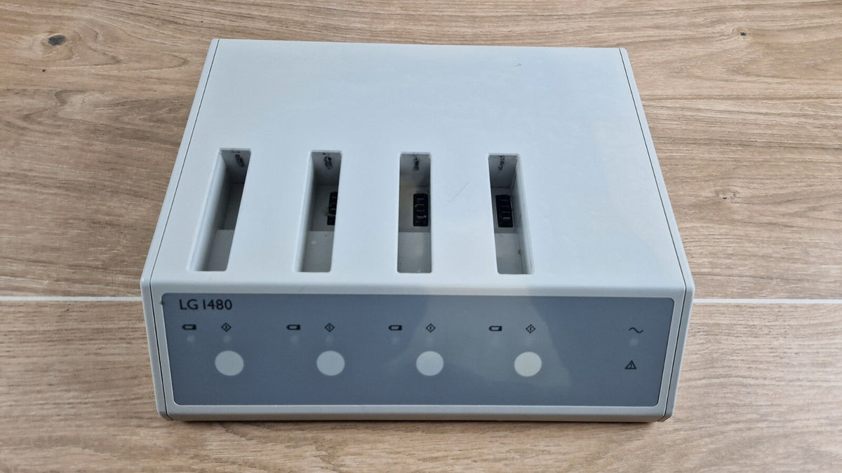 philips M8043A LG1480 4 slot battery charger1