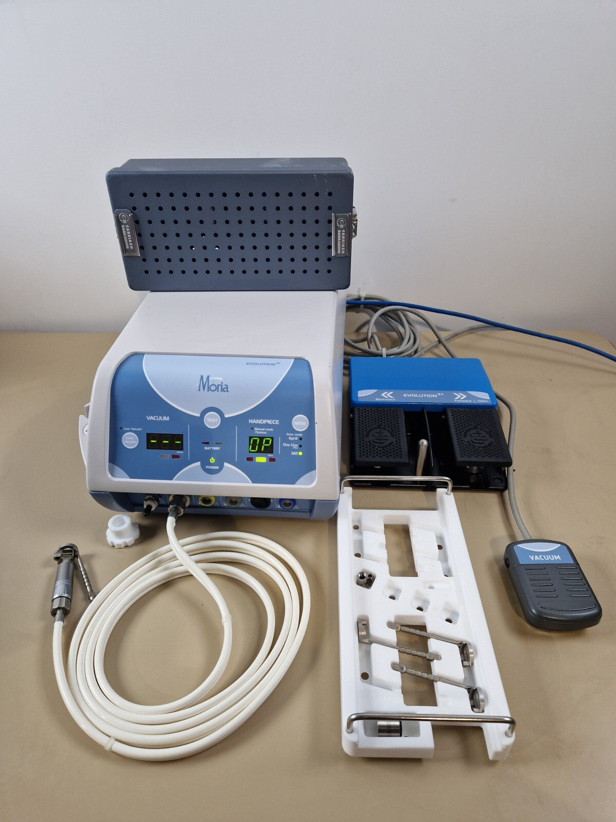 MORIA evolution 3 microkeratome console with CB 19303 turbine motor + footswitch1