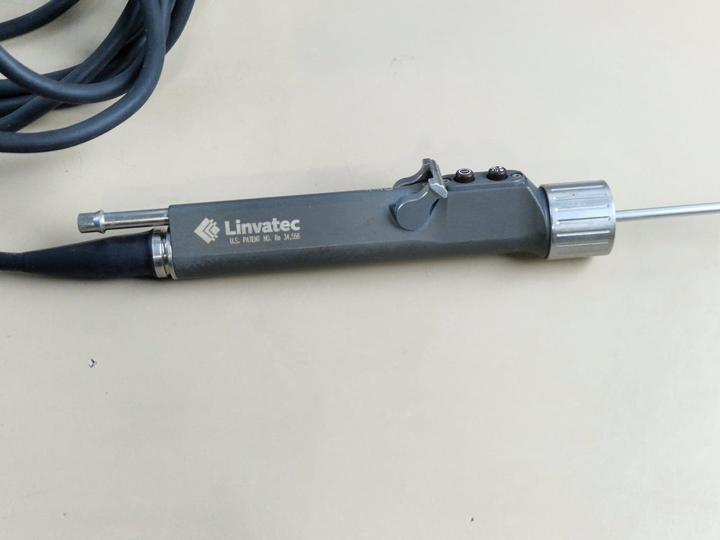 conmed linvatec D3000 advantage system with shaver handpiece D9824 + controller2