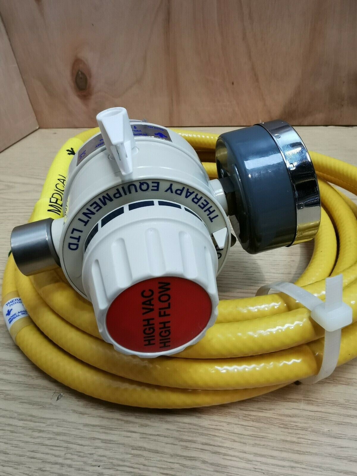 therapy equipment diamond suction regulator with hose6