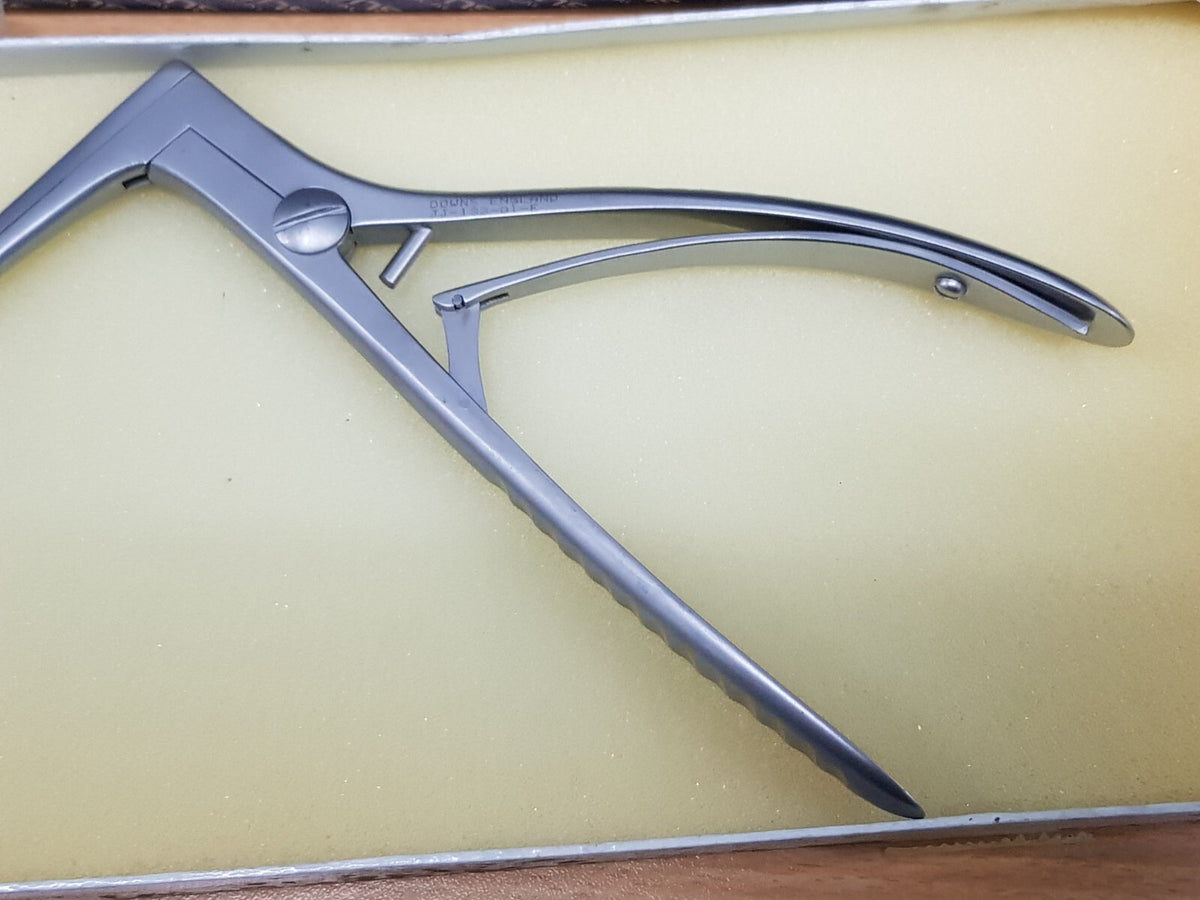 downs aesculap bateman rongeur punch 3mm bite upward ref: JJ 133 01 E5