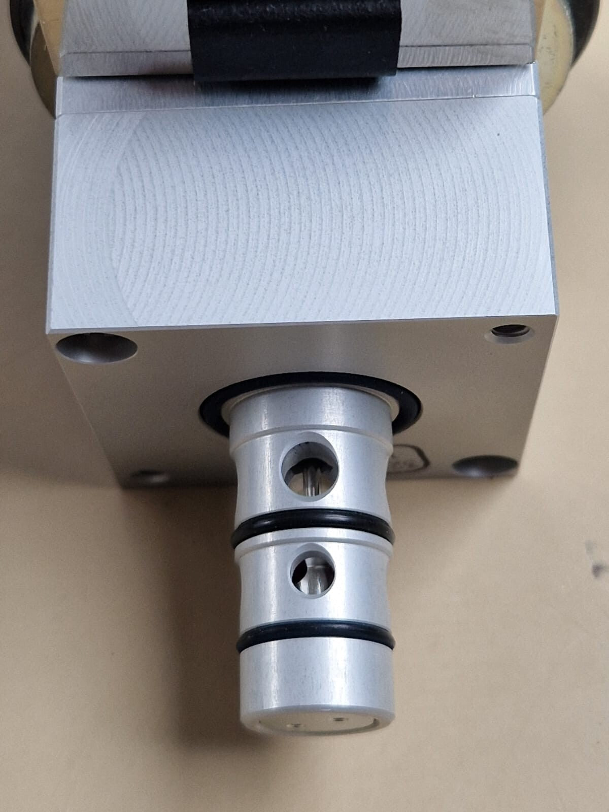 drager air  ref 8412128 - 15ASHB - 1033 ventilator valve4