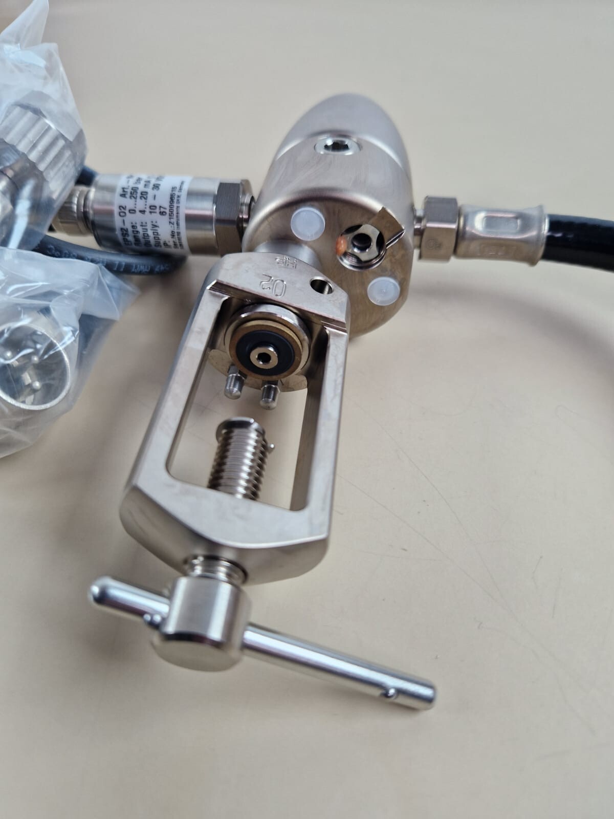 drager supply cylinders pressure reducer O2 pin ref:8603466 0217