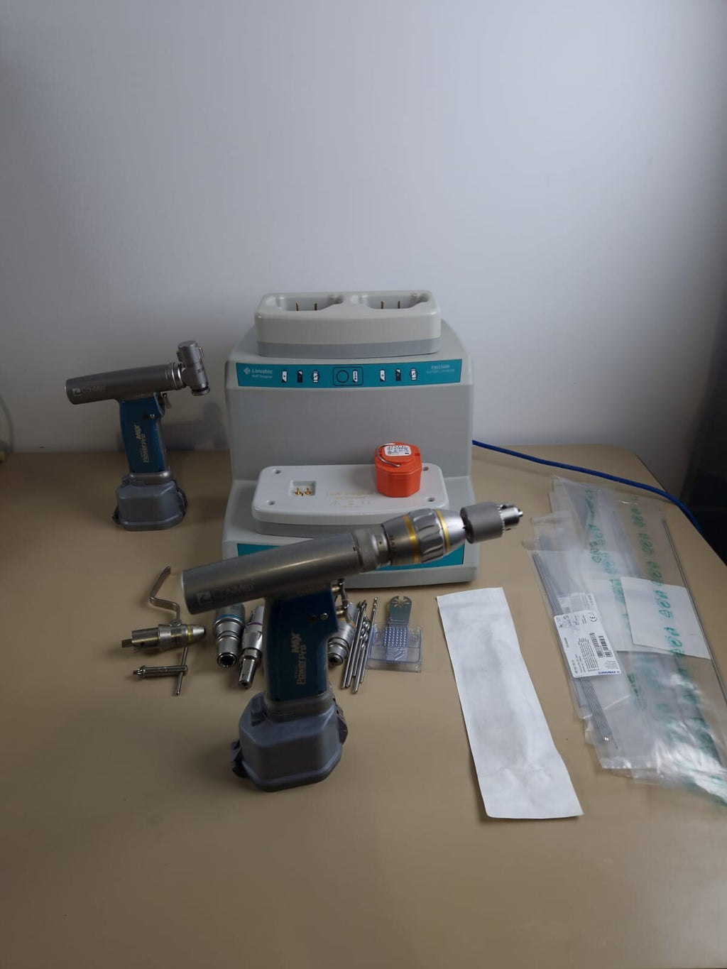conmed hall power pro max handpiece drill reamer AO saw kwire battery charger22