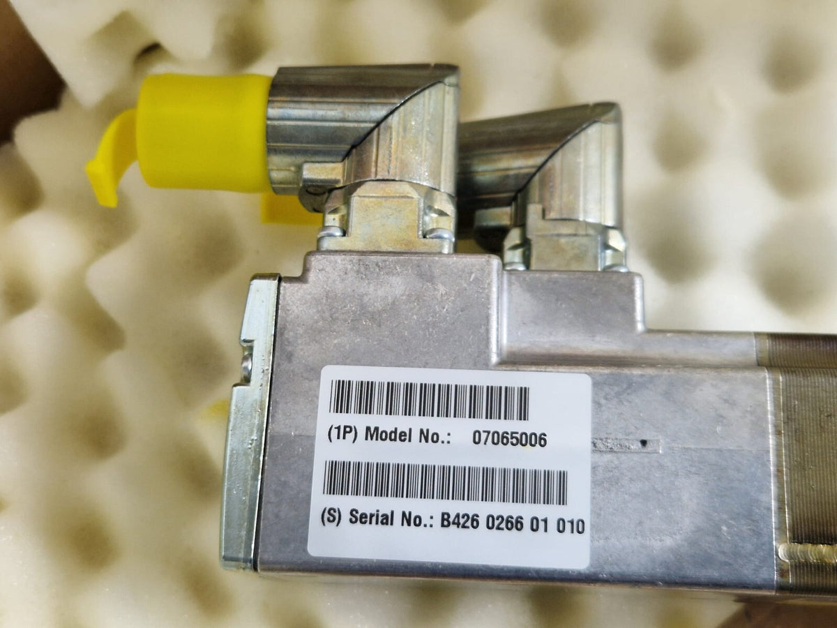 siemens model no:07065006 table driver motor 1FK7015 5AF0Z oncor linak imager7
